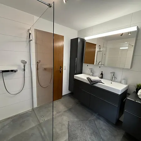 Grosszuegige Im Remstal Apartament